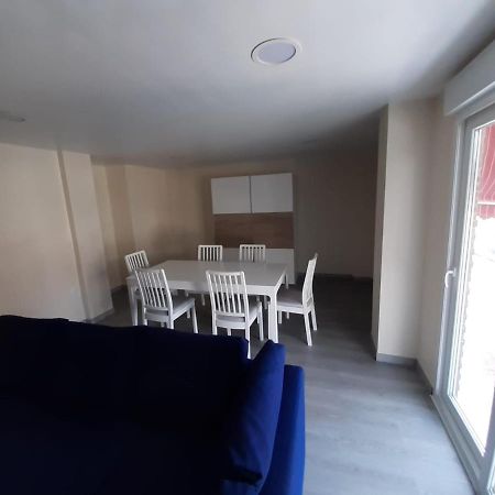 Modern Huge Appartement, Just 100 M From The Beach Санта Пола Екстериор снимка