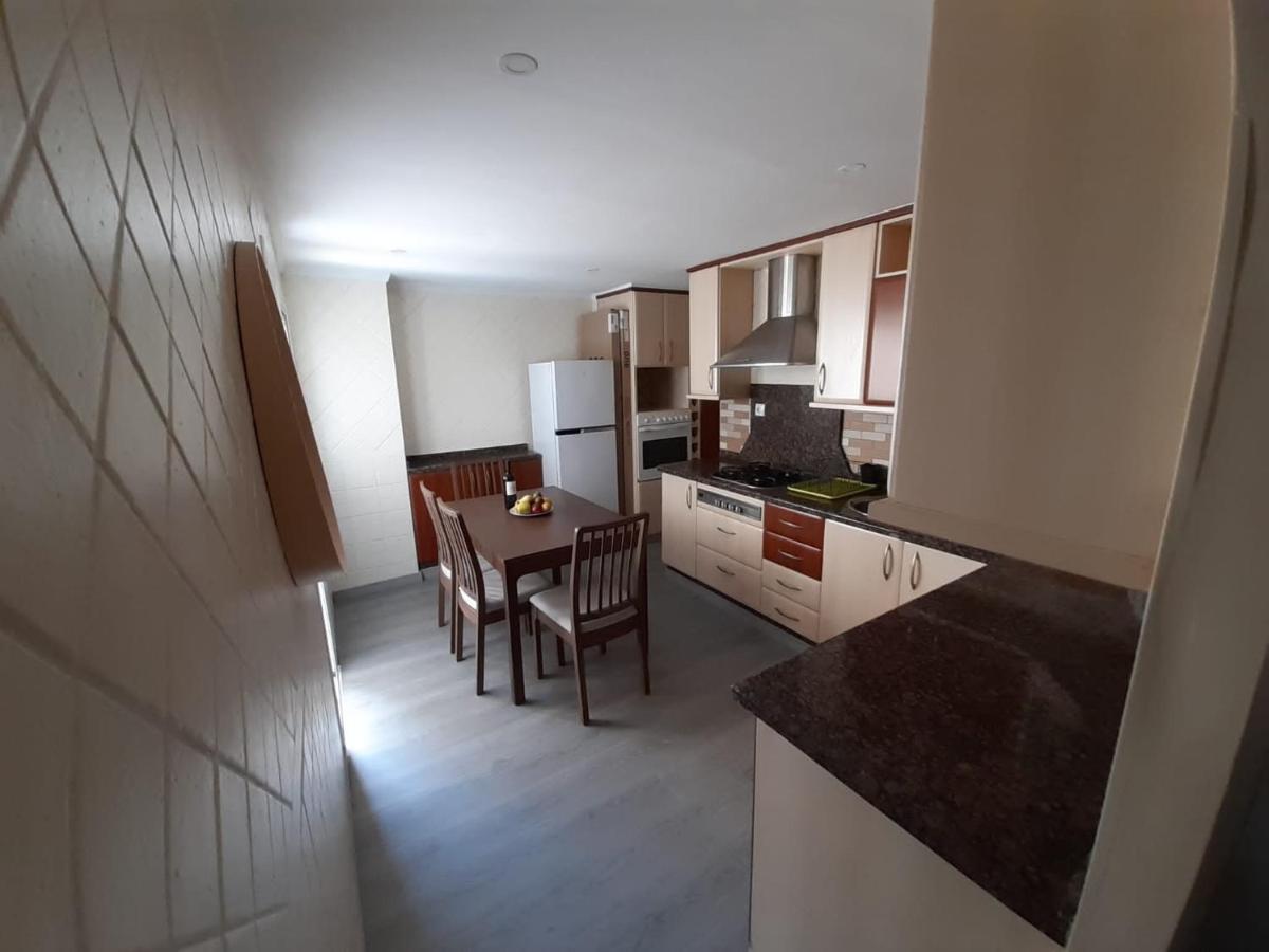 Modern Huge Appartement, Just 100 M From The Beach Санта Пола Екстериор снимка